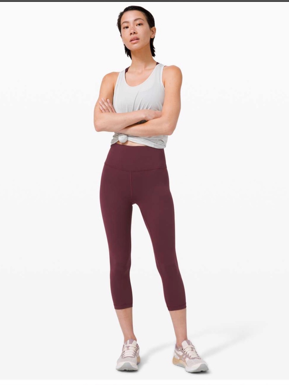 2024 Lululemon Wunder Train High-Rise Crop 21"
Cassis Size 6
